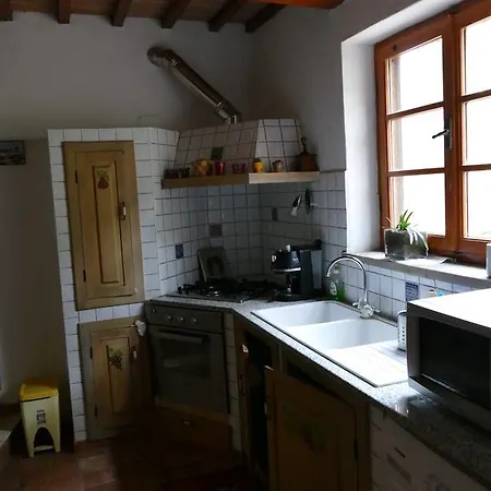 La Casa Delle Rose Montescudaio